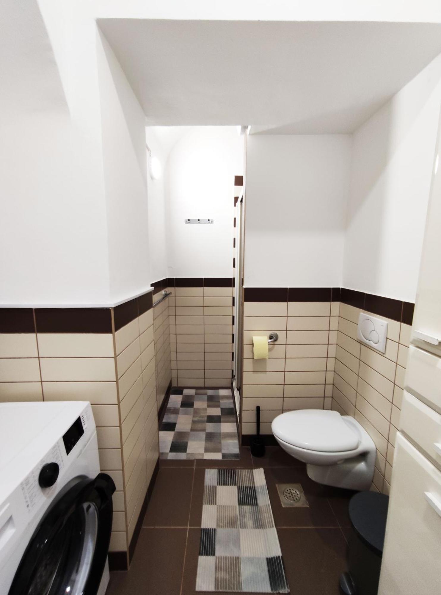 Studio Apartment Sisters 3-4 Ljubljana Eksteriør billede