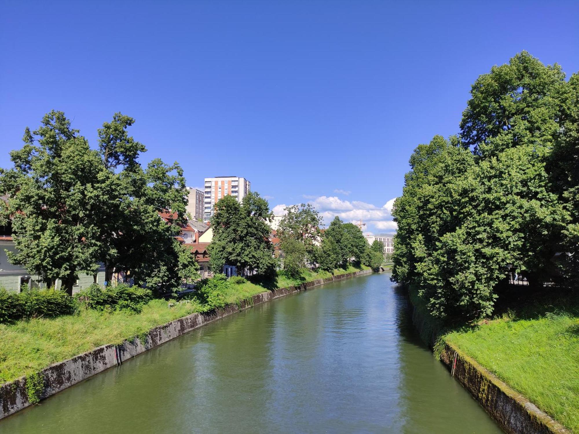 Studio Apartment Sisters 3-4 Ljubljana Eksteriør billede