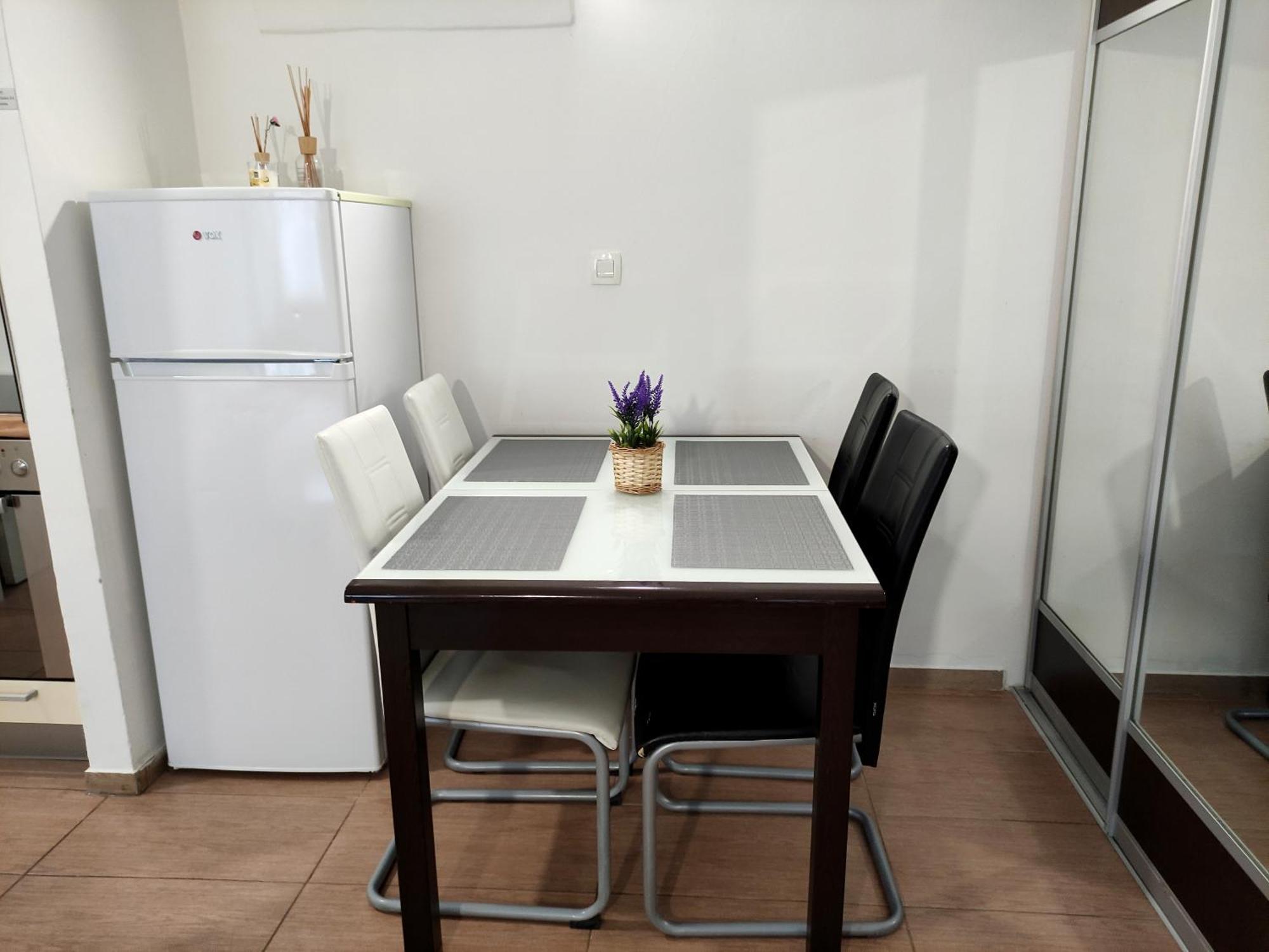Studio Apartment Sisters 3-4 Ljubljana Eksteriør billede