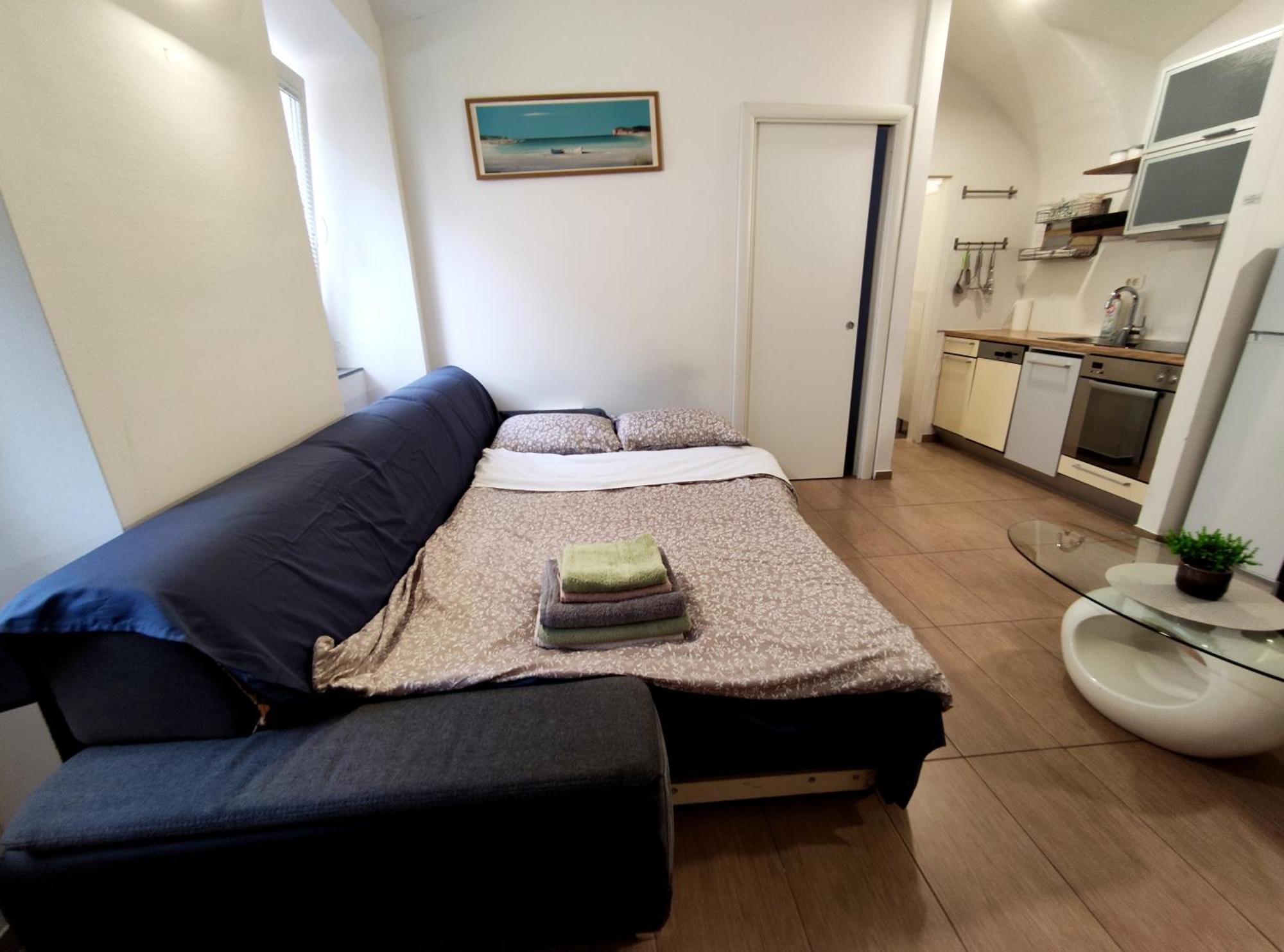 Studio Apartment Sisters 3-4 Ljubljana Eksteriør billede